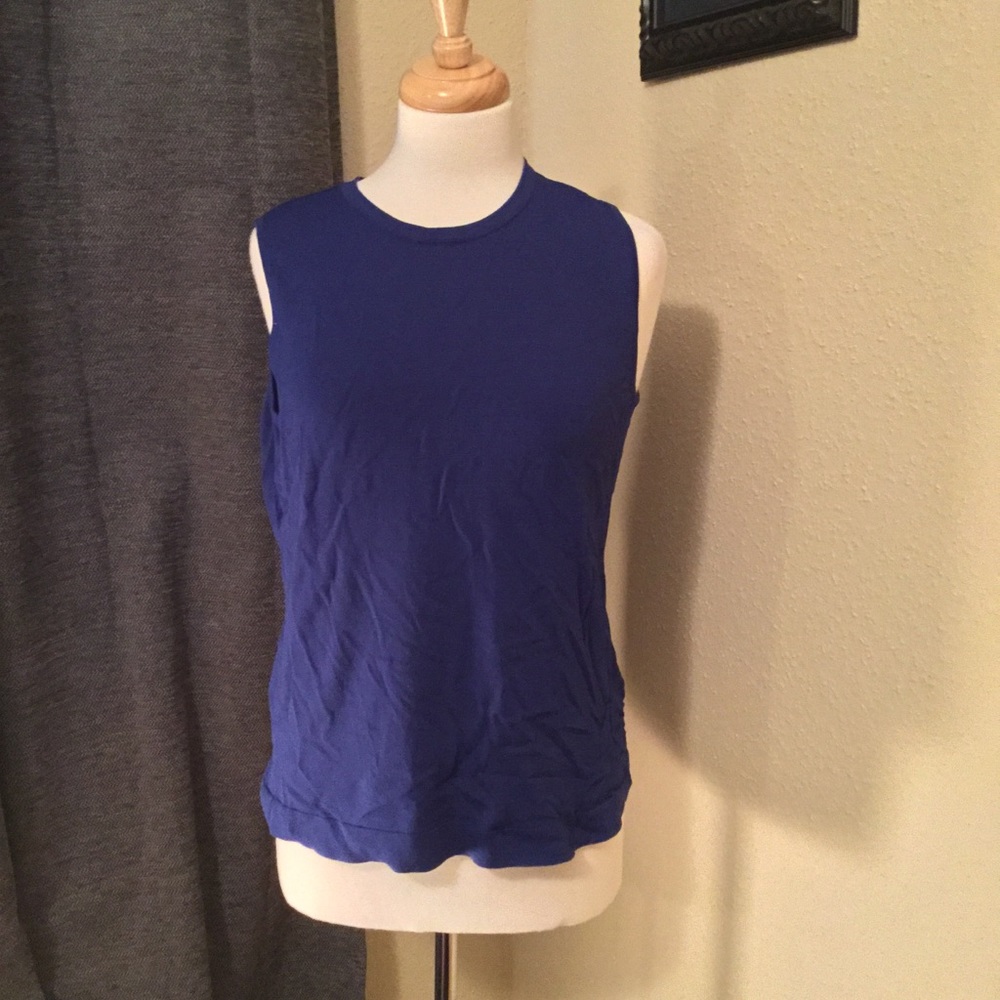 Women’s Blue Sleeveless Preston and York Medium